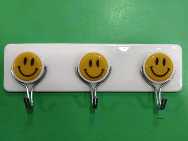 SMILY STICKY HOOKS 3PINS ADHESIVE WALL HOOKS